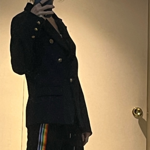 SOLD!!!Lioness Button up Jacket with Gold Hardware. - Picture 5 of 11